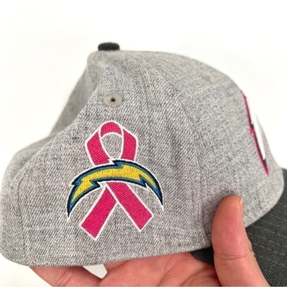 NEW ERA NFL Charger's Pink Breast Cancer Awareness Fitted Hat Size M/L - Picture 3 of 7